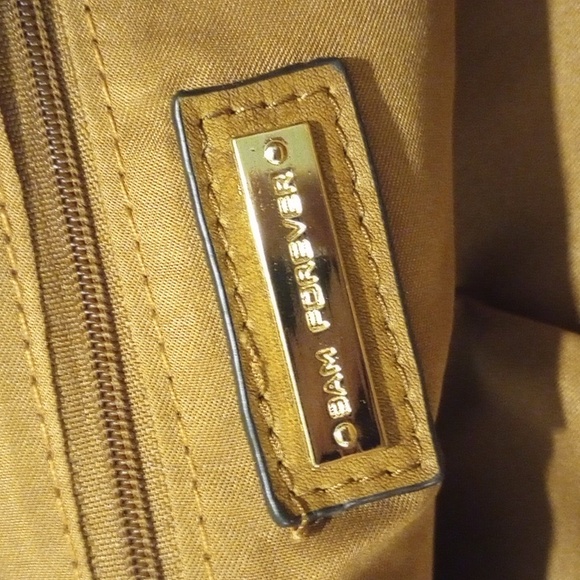 Bam Forever clutch bag, 14x8 inches EUC - Picture 4 of 6